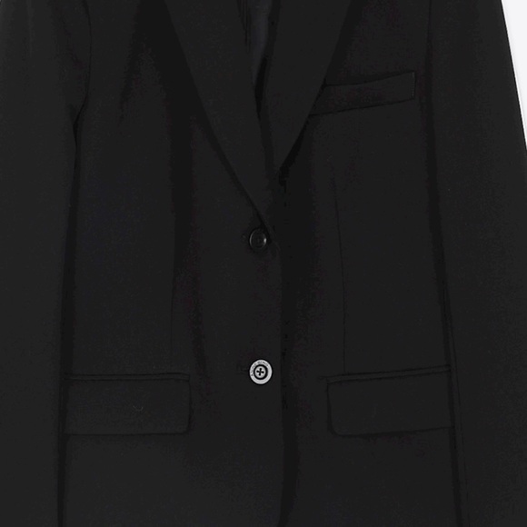 Blazer - Picture 6 of 8